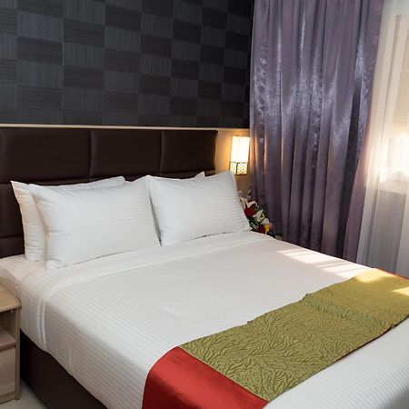 Florida Square Hotel Dubai Room photo
