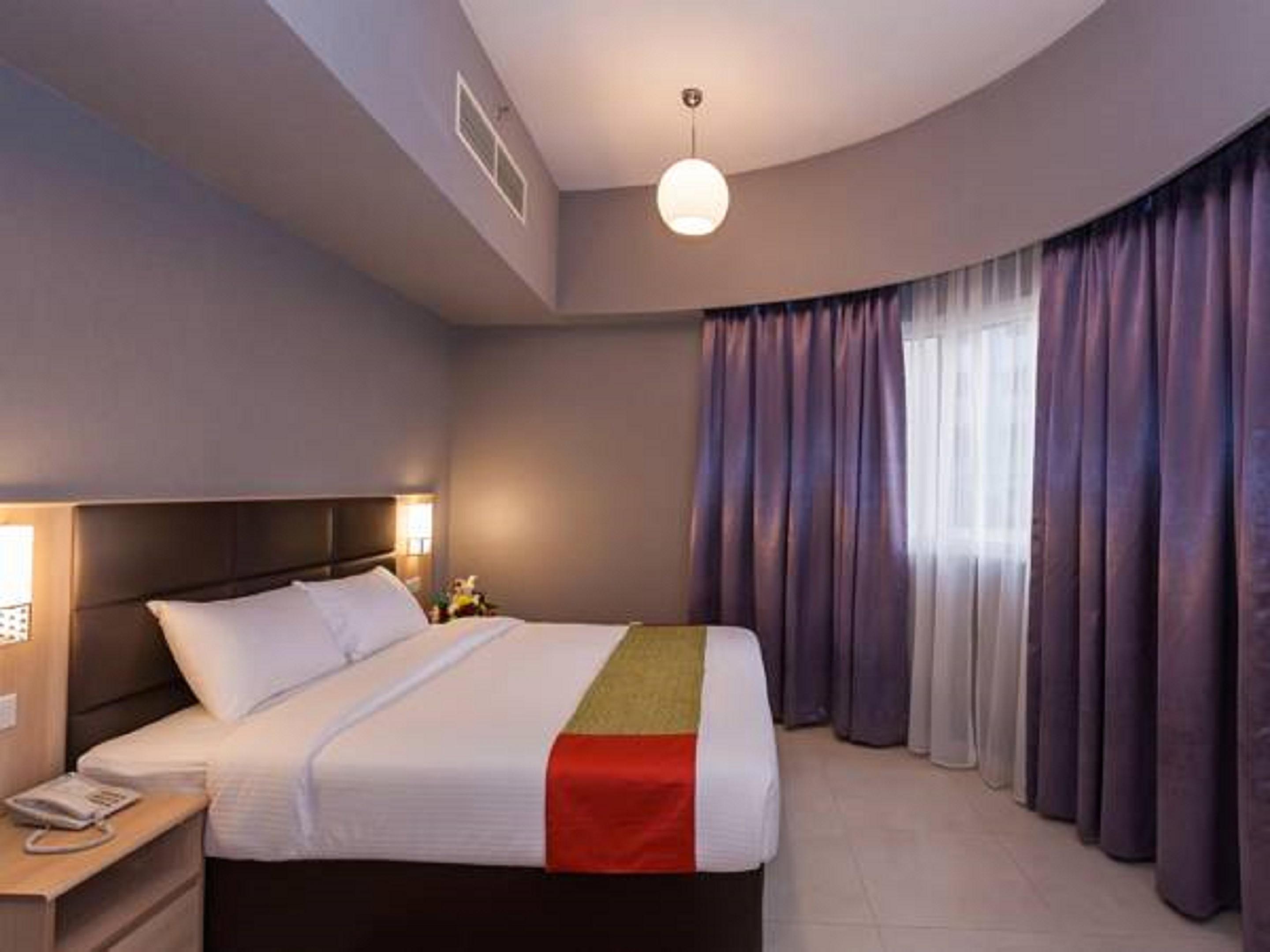 Florida Square Hotel Dubai Exterior photo