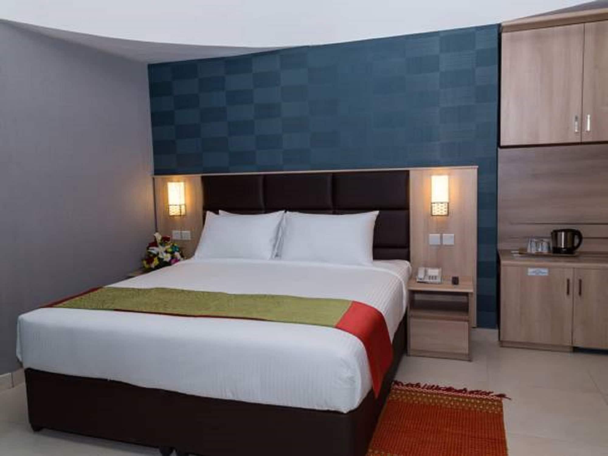 Florida Square Hotel Dubai Exterior photo
