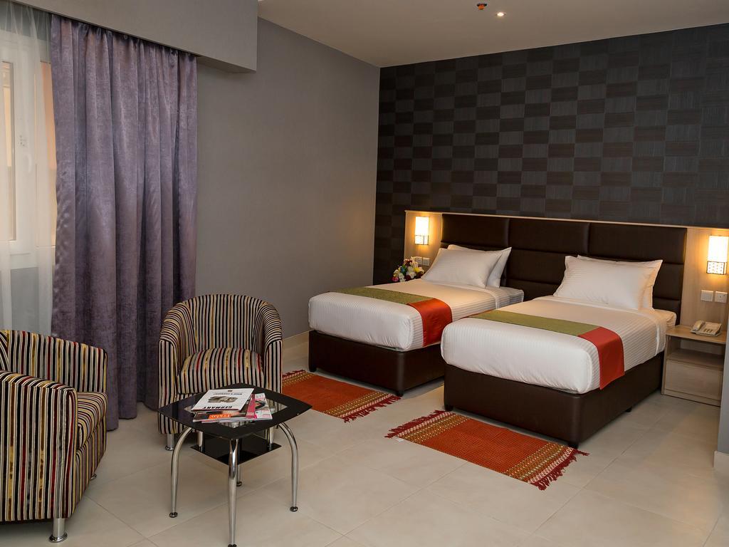 Florida Square Hotel Dubai Exterior photo