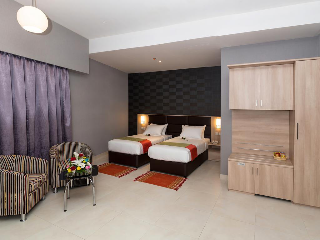 Florida Square Hotel Dubai Room photo