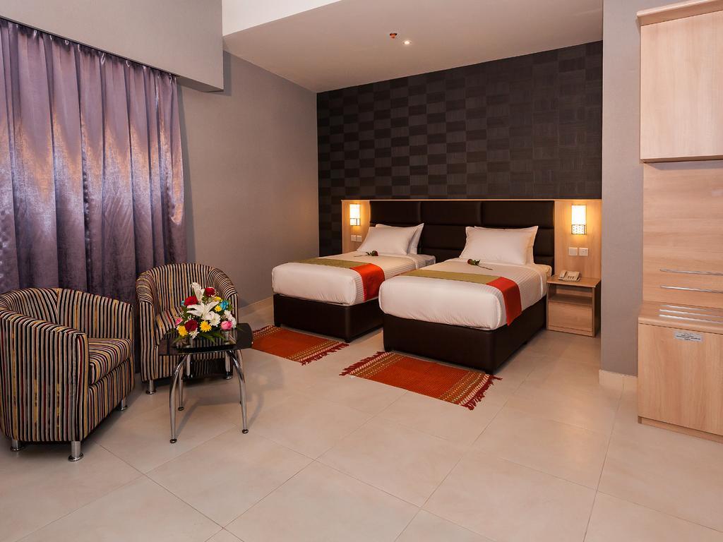 Florida Square Hotel Dubai Exterior photo