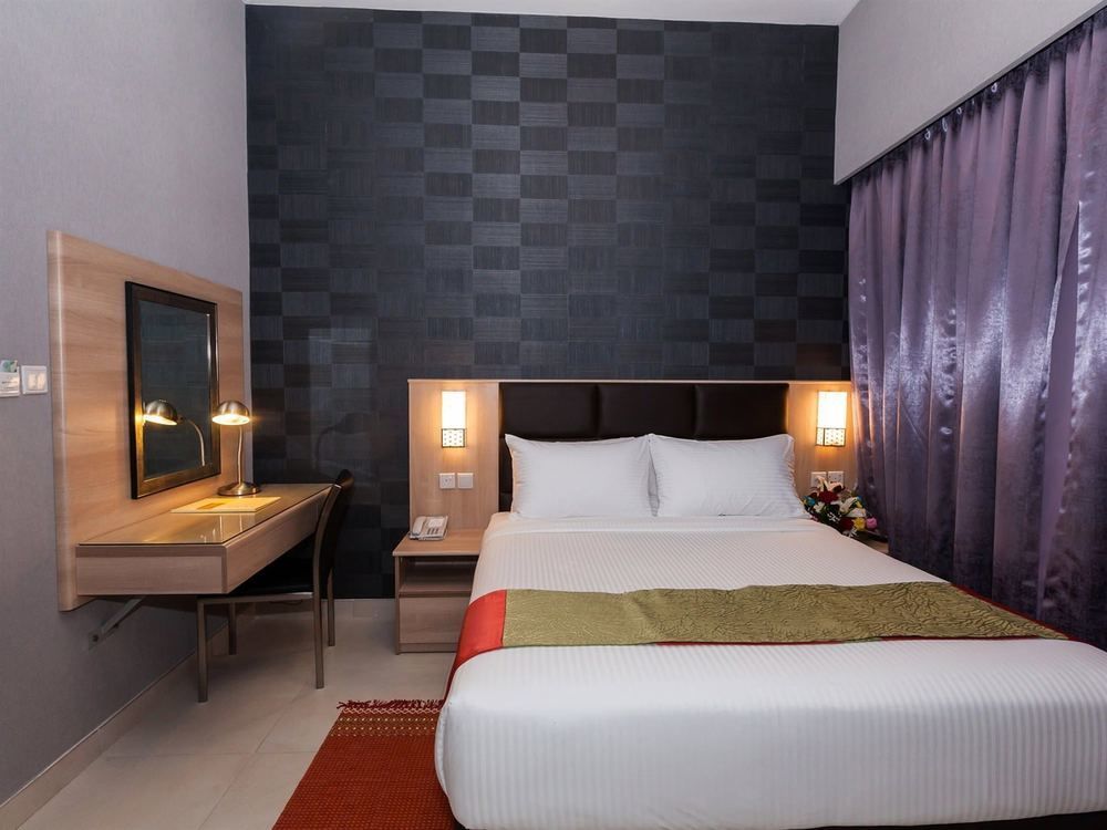 Florida Square Hotel Dubai Exterior photo